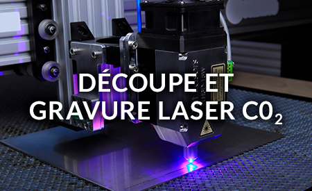 Machine de découpe et gravure au laser CO2